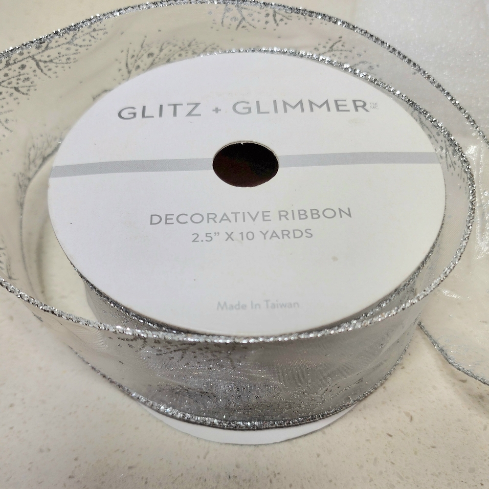 Wired Sheer Silver Ribbon With Glitter Christmas Trees - Picture 5 of 9